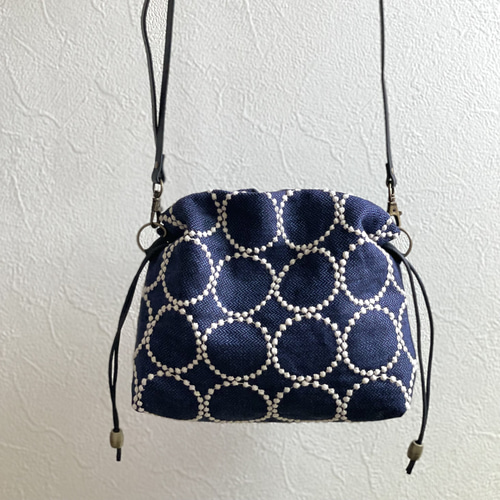 ⚮̈ミナペルホネン tambourine navy エアリーポシェット ショルダー