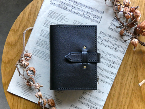 トラベラーズノートカバー／パスポートサイズ／革／黒 手帳カバー