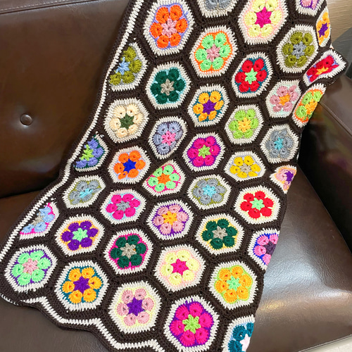 手編み かぎ針編み モチーフ編み ブランケット マルチカバー