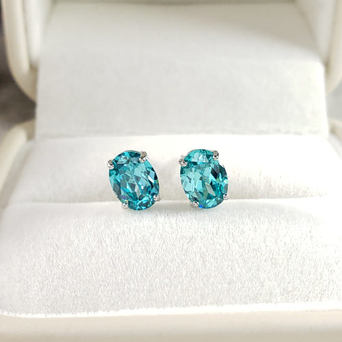 奇跡の煌めき✨ パライバトルマリン 人工宝石 オーバル 8x6mm ピアス