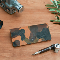 イタリア製総本革 長財布 二つ折り 迷彩柄 アーミー 個性的 ユニ