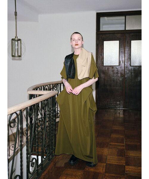 UN3D.（アンスリード）の「トライアングルタックワンピース