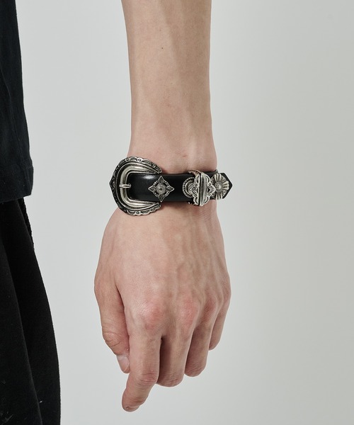 TOGA VIRILIS（トーガ ビリリース）の「TOGA VIRILIS METAL BANGLE SET