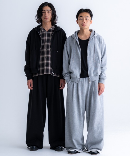 Two tuck sweatpants / 2タックスウェットパンツ（スウェットパンツ