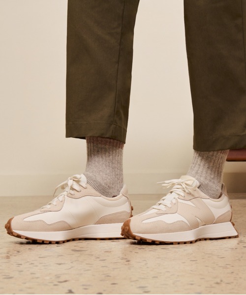 NEW BALANCE（ニューバランス）の「327（スニーカー）」 - WEAR