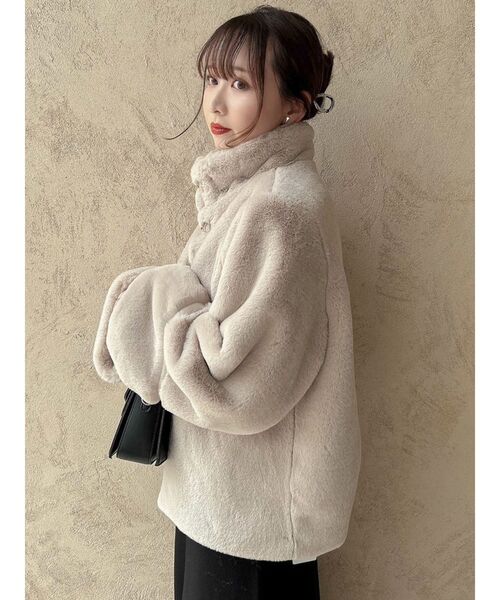 dazzlin（ダズリン）の「ミドルビットフェイクファーコート（その他