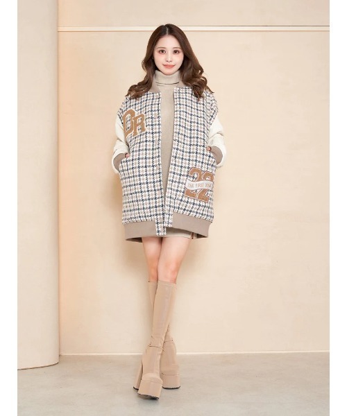 Darich（ダーリッチ）の「Dベアチェックビッグスタジャン（スタジャン