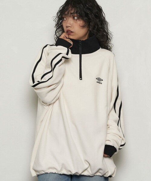 UMBRO（アンブロ）の「UMBRO/アンブロ 別注 UMBRO ワンポイントロゴ