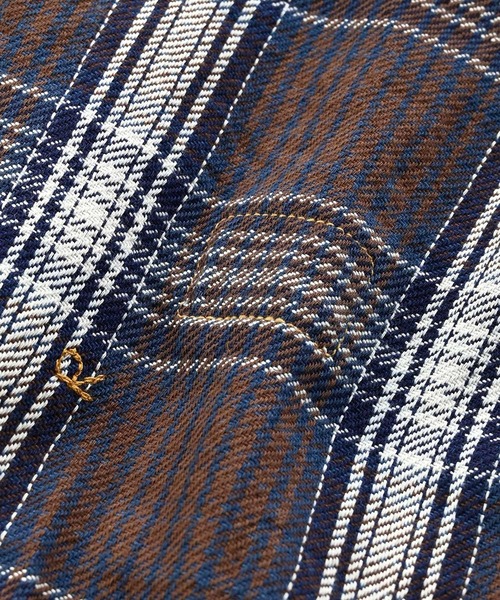 45R（フォーティファイブアール）の「藍ざっくりネルフリルブラウス