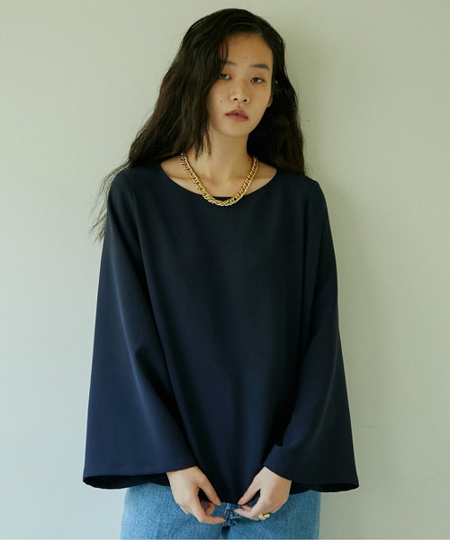 GALLARDAGALANTE（ガリャルダガランテ）の「ジャージースリット