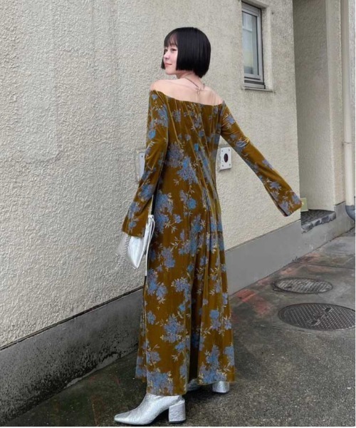 FLOWER PRINT VELOUR DRESS（ドレス）｜Ameri（アメリ）のファッション