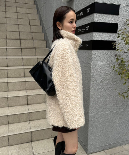 mystic（ミスティック）の「フェイクファーコート（その他アウター
