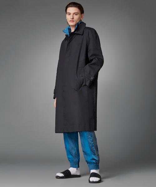 adidas（アディダス）の「BLUE VERSIONトレンチコート / アディダス