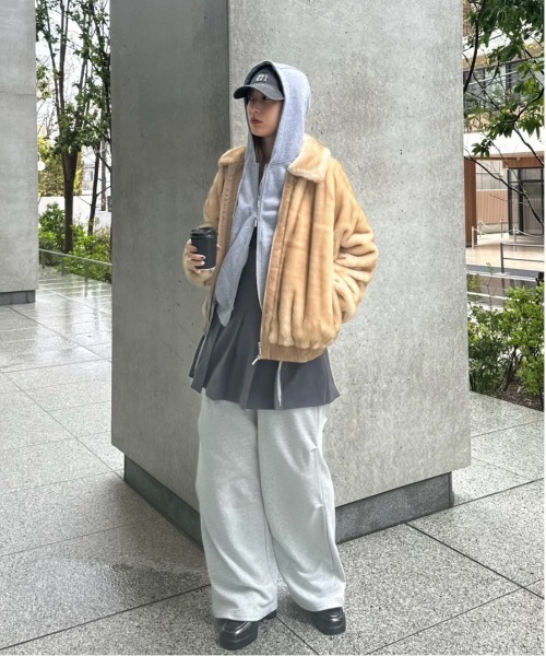 Ameri（アメリ）の「DESSERT CUP FUR BLOUSON（ブルゾン）」 - WEAR