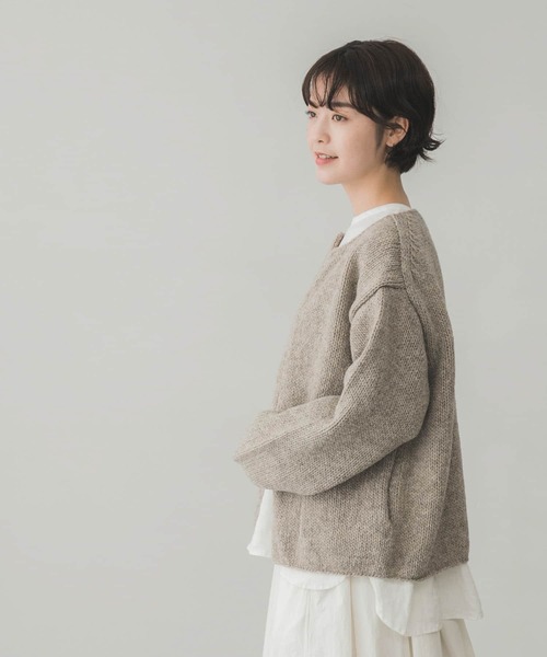 かぐれ（カグレ）の「ペルークルーネックカーディガン（ニット