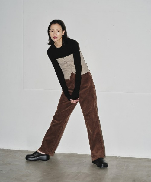 TODAYFUL（トゥデイフル）の「Straight Corduroy Pants（チノパンツ