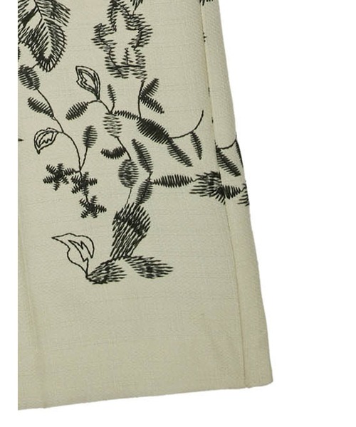 Ameri（アメリ）の「NORA FLOWER EMBROIDERY ROMPERS（つなぎ