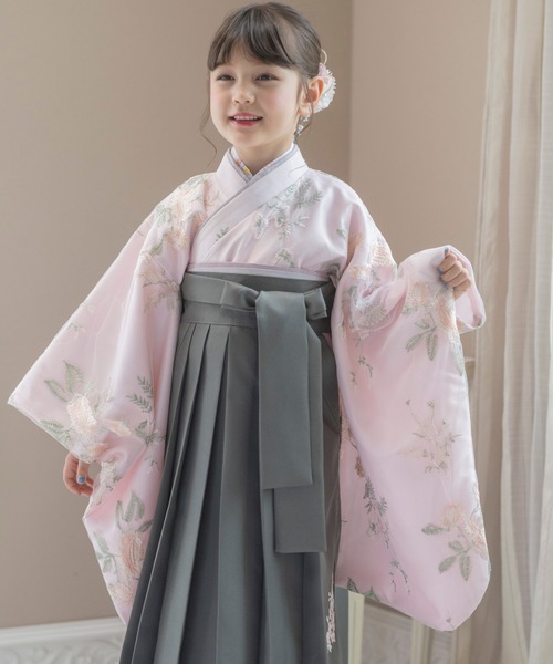 Catherine Cottage（キャサリンコテージ）の「花柄刺繍チュールレース