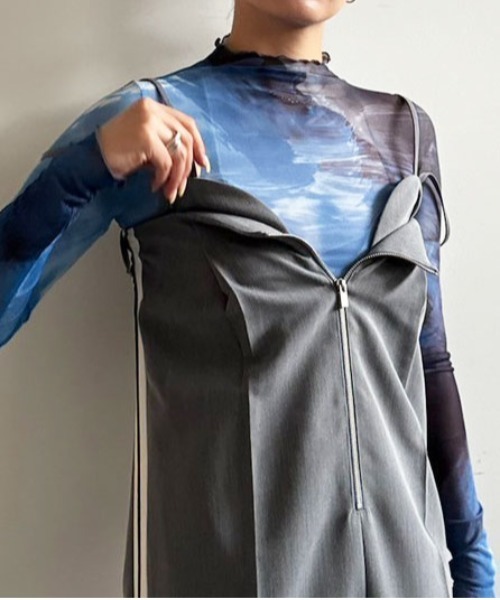 Ameri（アメリ）の「ELIZABETH STAINED GLASS SHEER TOP（Tシャツ