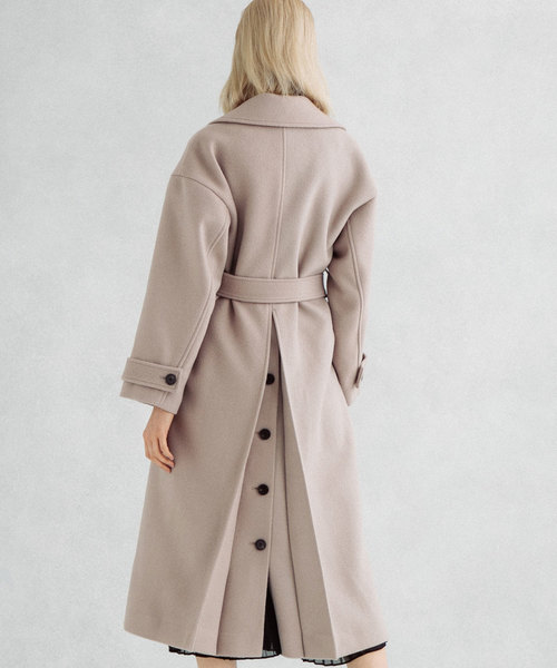 UNITED TOKYO（ユナイテッドトウキョウ）の「ビッグカラーロングコート