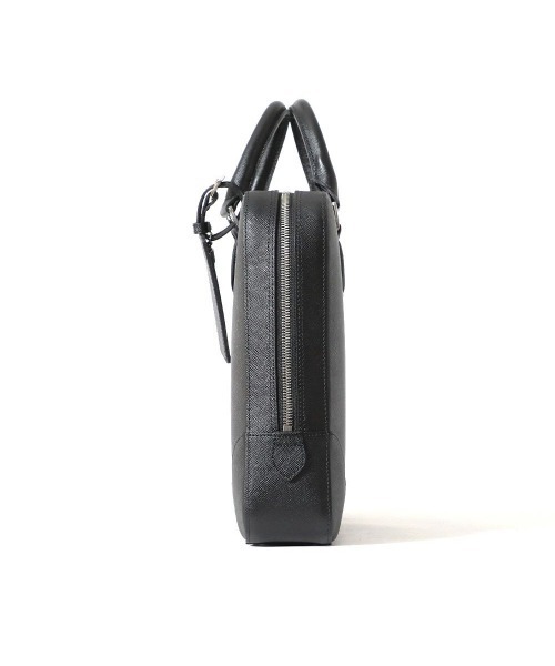 ペッレモルビダ キャピターノ CA010A 黒 1室タイプ