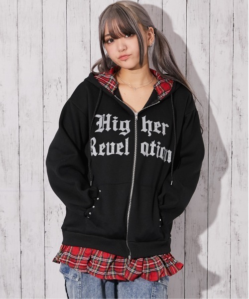 セール】《フェイクレイヤードスタッズ付ロゴジップ》裏起毛ストリート