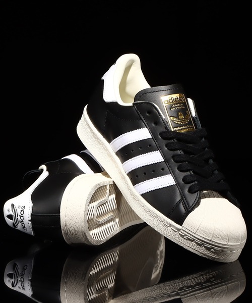 adidas（アディダス）の「adidas SUPERSTAR 82 FI / アディダス