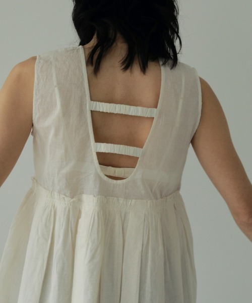 anuke（アンヌーク）の「anuke Sheer Peplum Tops シアーペプラム