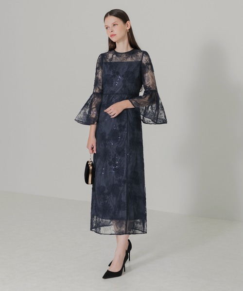 LEJA】スパンコール刺しゅうレース透け感フレアスリーブスリット入りI