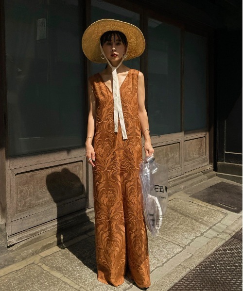 Ameri（アメリ）の「CHLOE V NECK ROMPERS（つなぎ/オールインワン