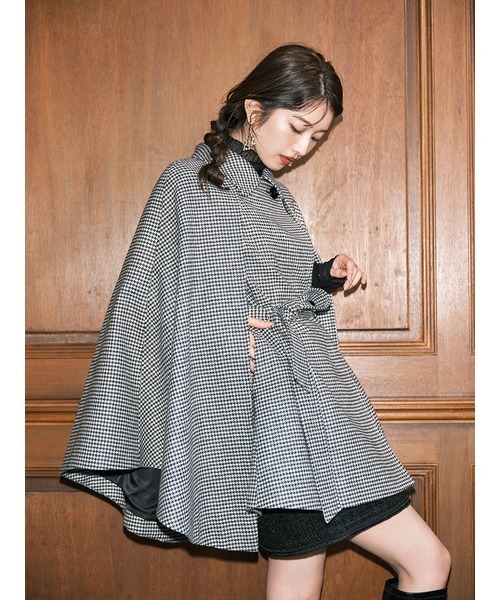 LILY BROWN（リリーブラウン）の「RESCWOOL 2wayケープコート（その他