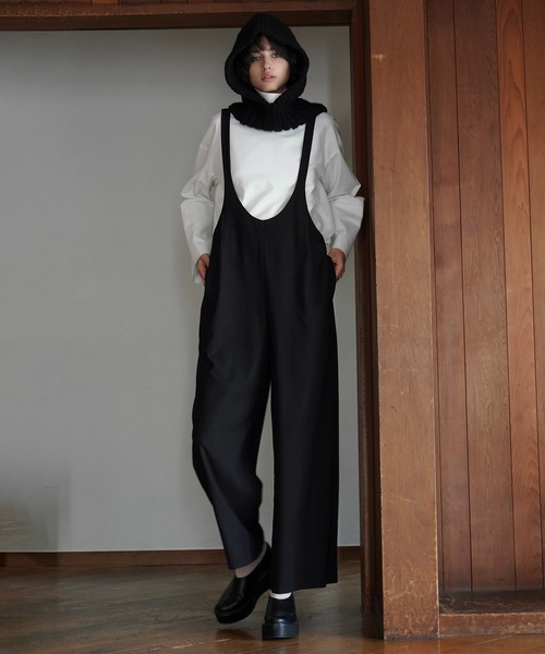 CLANE（クラネ）の「U NECK TUCK SALOPETTE PANTS（サロペット