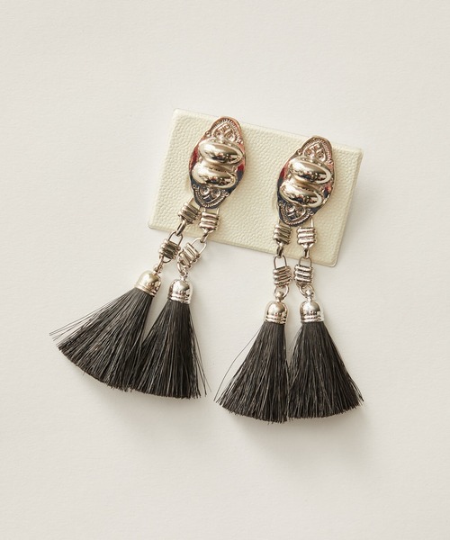 TOGA PULLA/トーガプルラ】メタルチェ－ンフリンジイアリング（ピアス