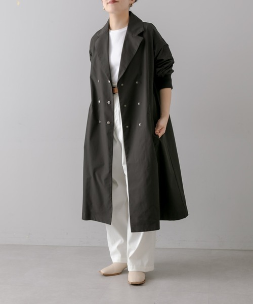 ear PAPILLONNER（イアパピヨネ）の「馬刺しゅうスプリングコート