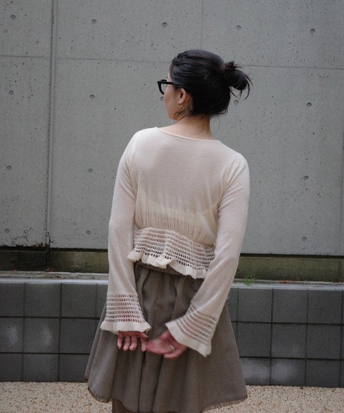AMERI vintage シアーフリルニットトップス SHEER FRILL V NECK KNIT TOP
