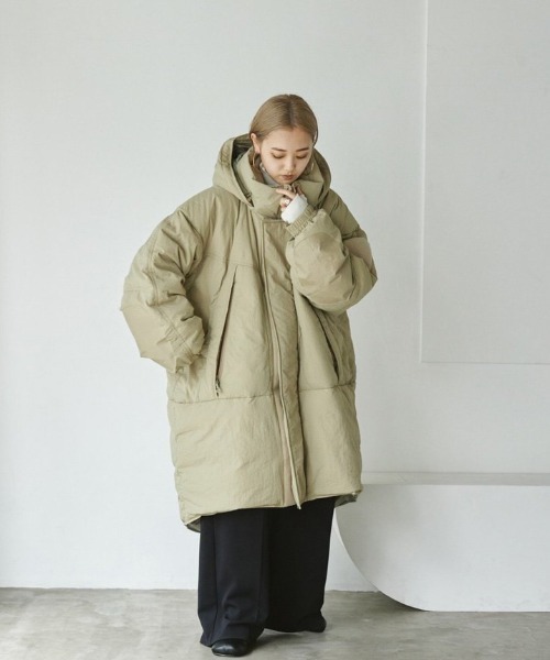TODAYFUL（トゥデイフル）の「Monster Down Coat（ダウンジャケット