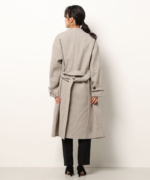 Te chichi（テチチ）の「ウール混カルゼチェックボトルネックコート