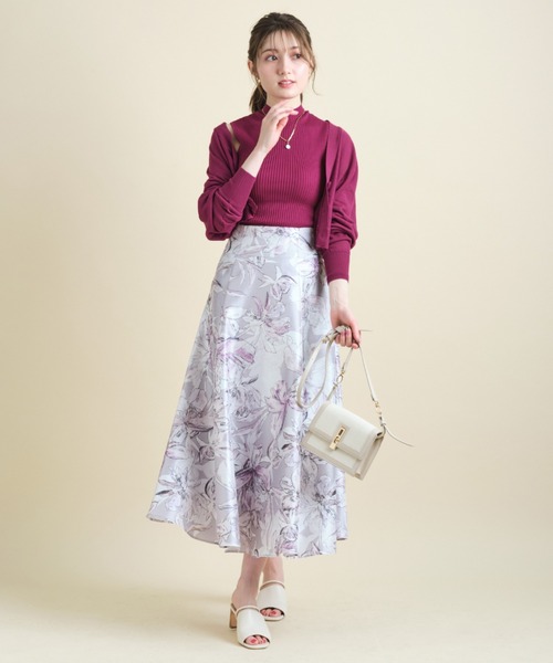 Apuweiser-riche（アプワイザーリッシェ）の「ピオニープリントフレア