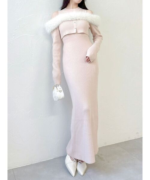 dazzlin（ダズリン）の「オフショルファードッキングニットワンピース