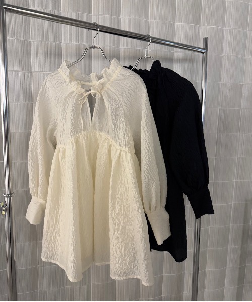 BUMPY VOLUME MINI DRESS（ワンピース）｜Ameri（アメリ）の