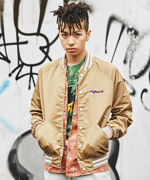 HYSTERIC GLAMOUR ベージュ スタジャンあおば着用 HYSTERIC GLAMOUR