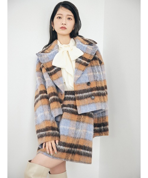 LILY BROWN（リリーブラウン）の「ダブル釦ショート丈チェックコート