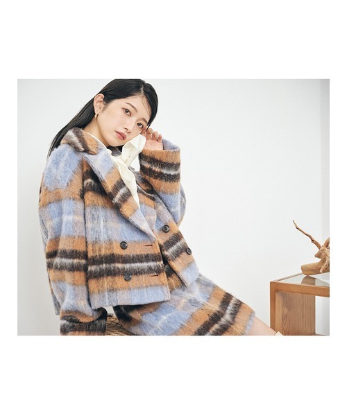 LILY BROWN（リリーブラウン）の「ダブル釦ショート丈チェックコート