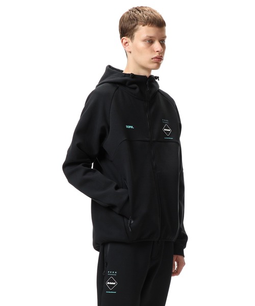 F.C.Real Bristol（エフシーレアルブリストル）の「VENTILATION HOODIE