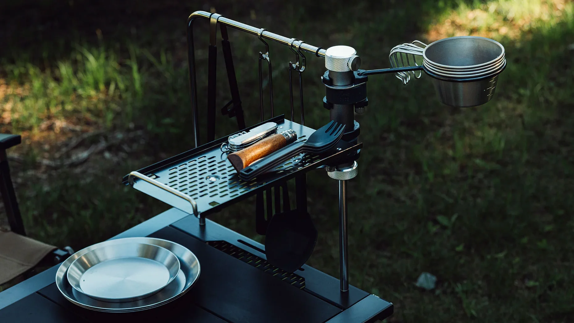 ゼインアーツ2025年新商品「トードテーブルツールラック」 | キャンプ