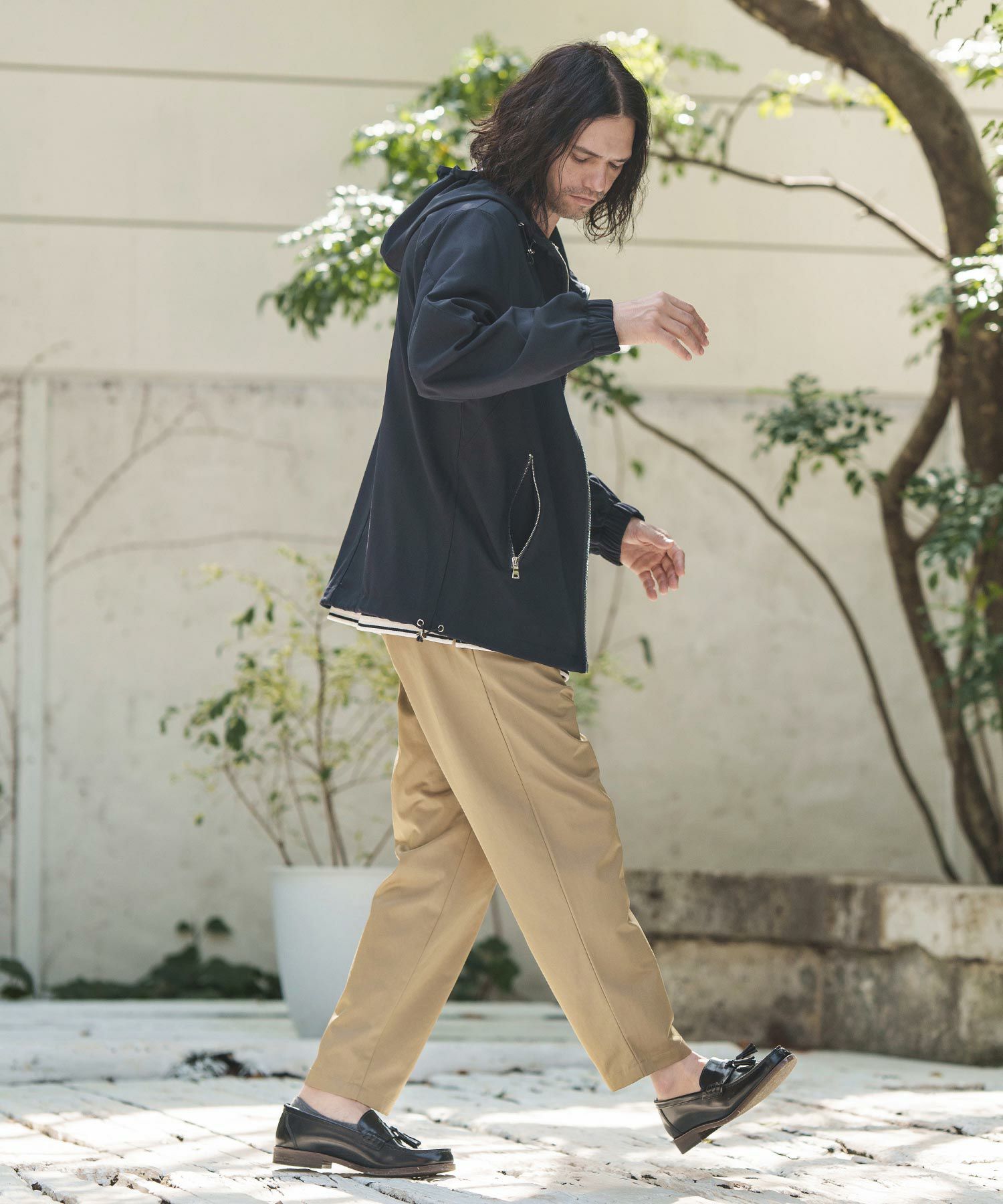 50%OFF【CAMBIO(カンビオ)】ポリストレッチツイルZIPパーカー | CAMBIO