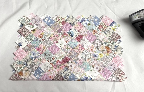 リバティパッチワーク♡四角繋ぎをしました｜Atelier Chou