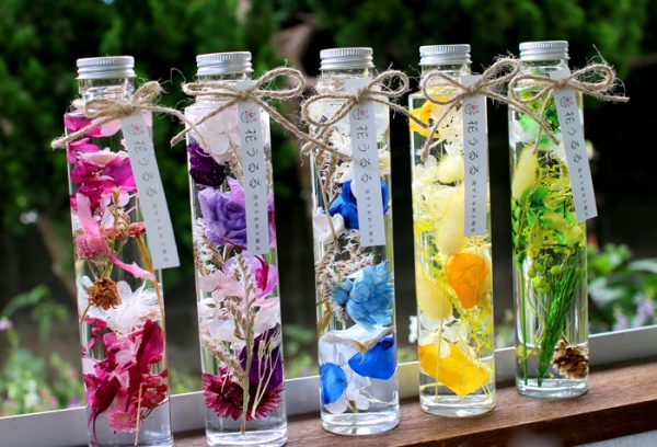 印象がガラっと変わる！ハーバリウムボトル7種選び方 | 花うるる