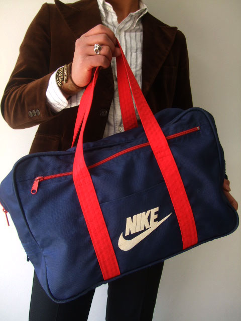 1980's “ ナイキ（NIKE） ” ショルダーバッグ ネイビー×レッド