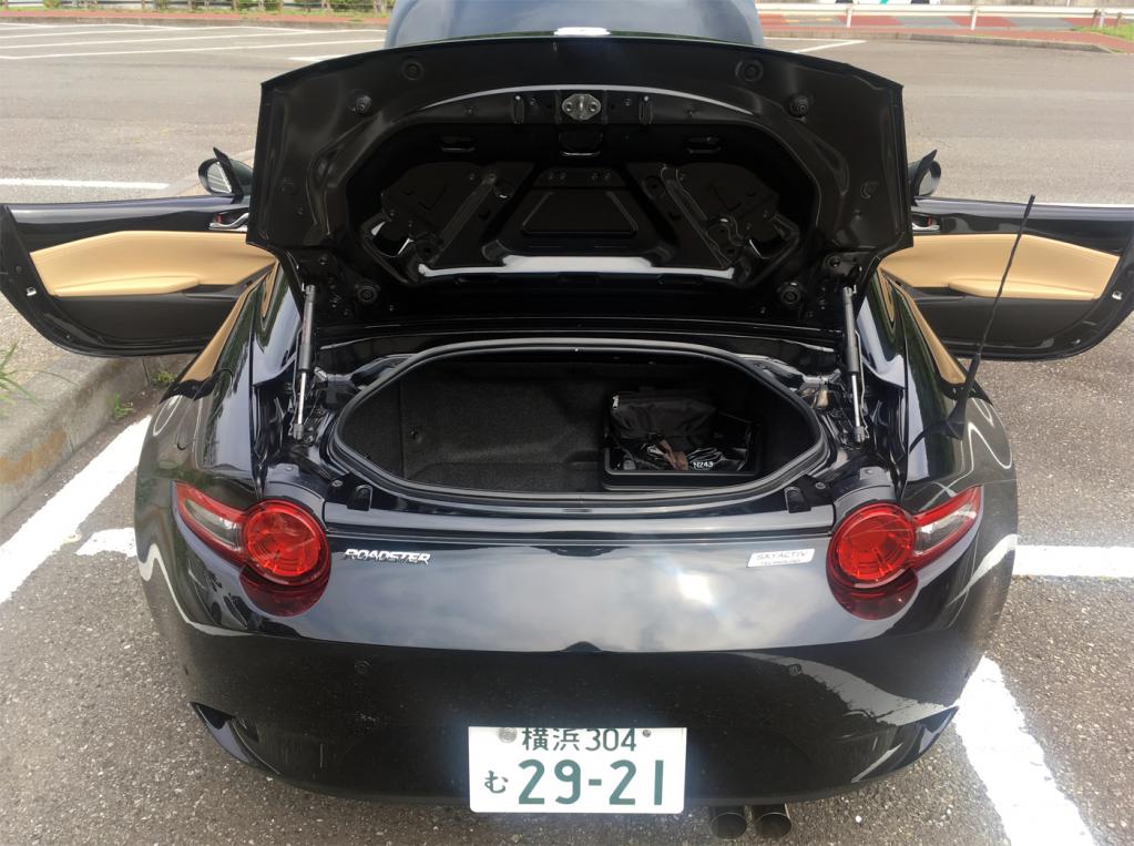マツダ・ロードスターRFを測って測って測りまくる。高さは？ トランク